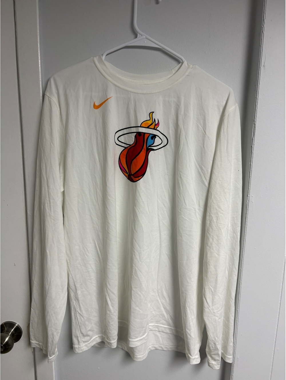 Nike Miami Heat NBA Dri-FIT Long Sleeve T-Shirt White Large